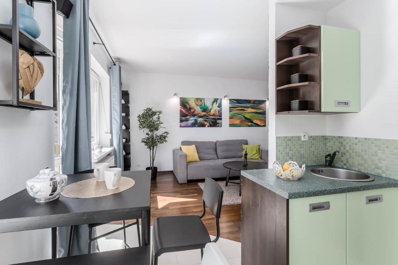 Chill Apartments Kabaty Family Warschau Buitenkant foto